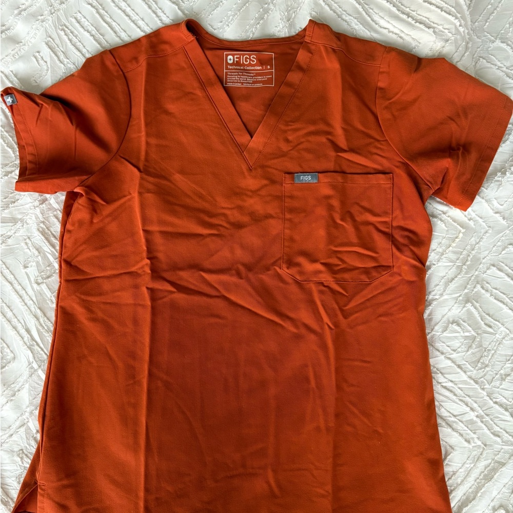 Figs Orange Scrub Top & Bottom Set